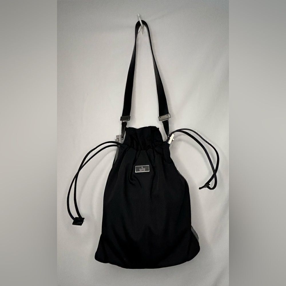 Gucci EUC vintage authenticated black nylon drawstring bucket shoulder bag - Picture 6 of 15